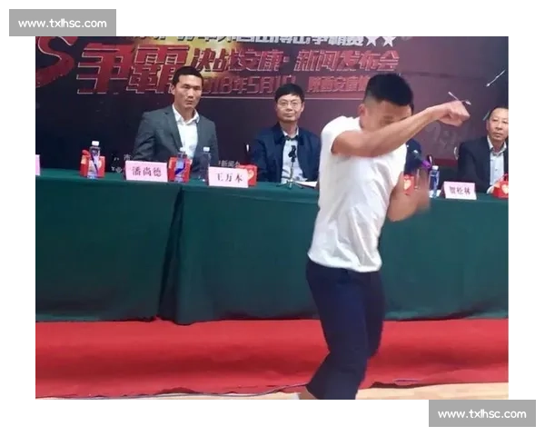 自由拳击赛场激情碰撞 谁将问鼎最强拳王之巅